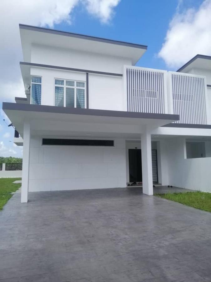 Johor Desaru Beach Bungalow Villas Kangkar Chemaran Extérieur photo