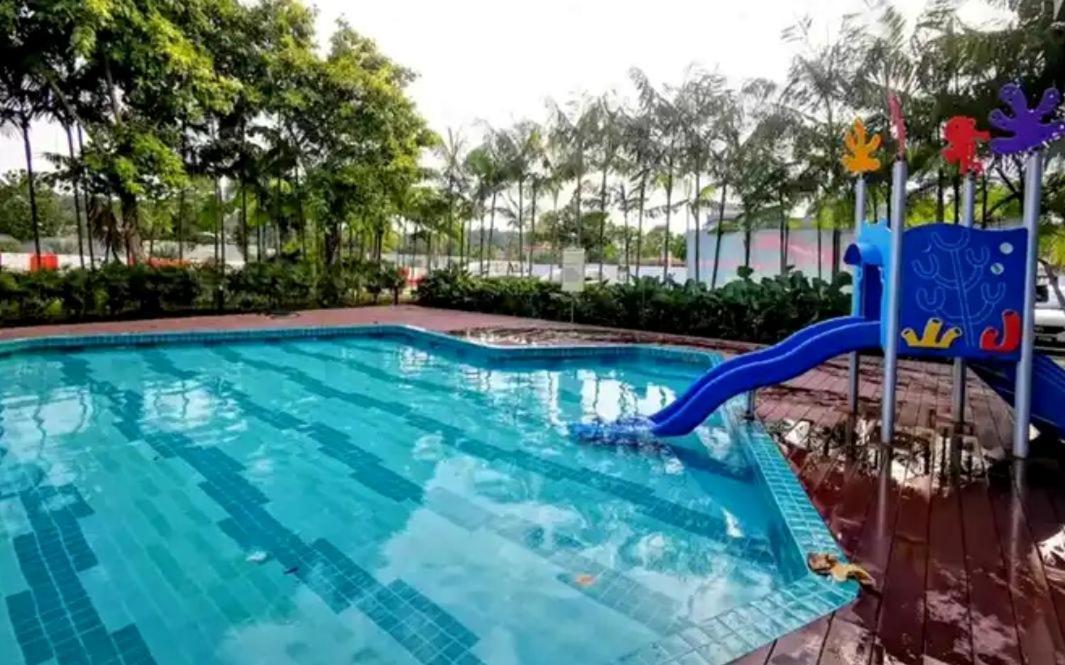 Johor Desaru Beach Bungalow Villas Kangkar Chemaran Extérieur photo