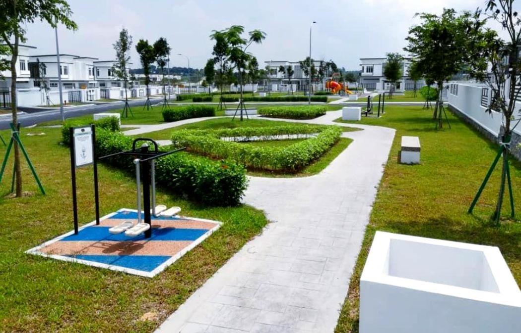 Johor Desaru Beach Bungalow Villas Kangkar Chemaran Extérieur photo